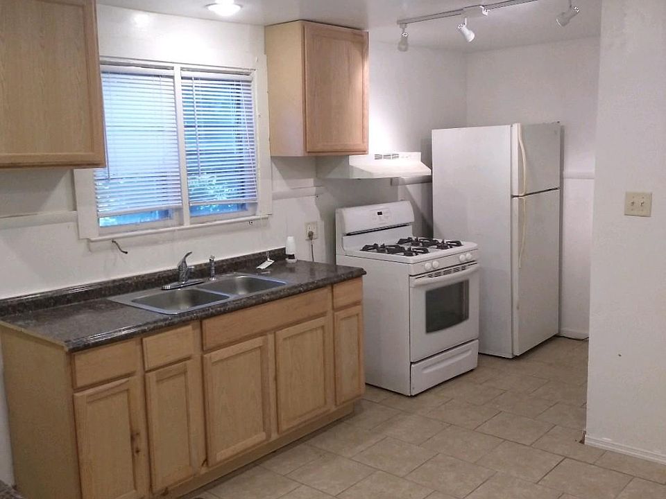 2815 Albion St Toledo, OH, 43610 Apartments for Rent Zillow