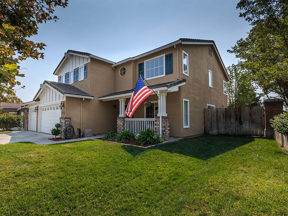 1st image of 3938 Des Moines Dr