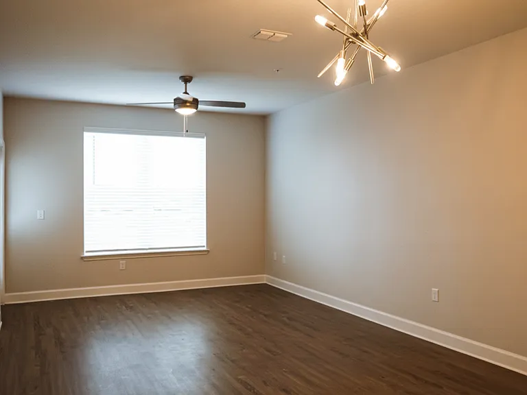Aztec Villa Apartments — Photo 13