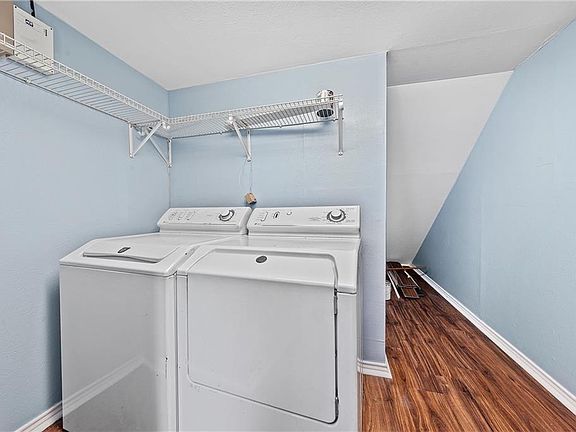 5th image of 1298 Speight Ave #8
