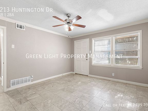3rd image of 2213 Huntington Dr