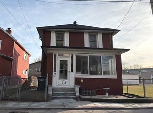 132 2nd Ave, Tarentum, PA 15084