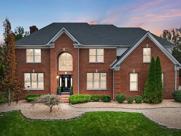 1301 Mumford Ln, Lexington, KY 40513