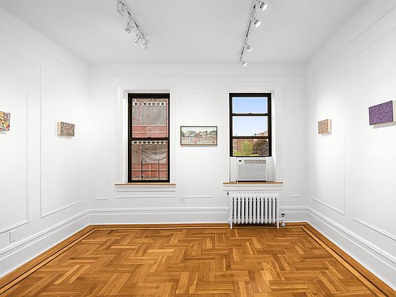2nd image of 31-14 Crescent St #D2