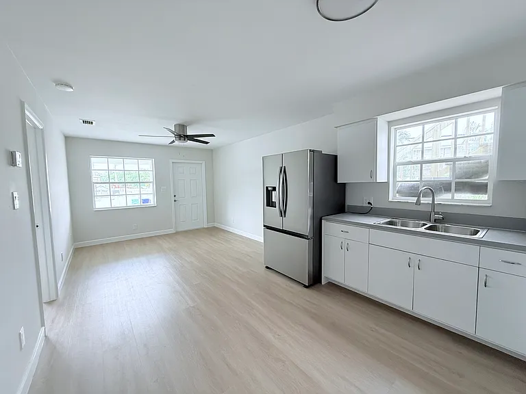 2401 Patterson Ave #101 — Photo 4
