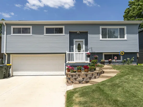 2531 W 20th St, Sioux City, IA 51103