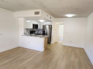 8660 NW 5th Ter #15109, Miami, FL 33126