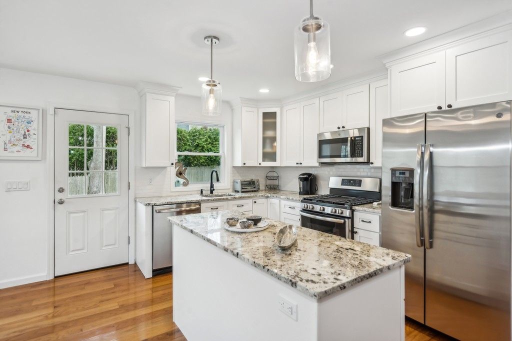  Kitchen With Granite and Stainless