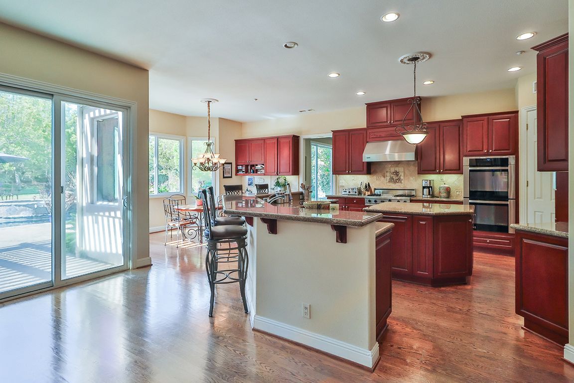 next background image