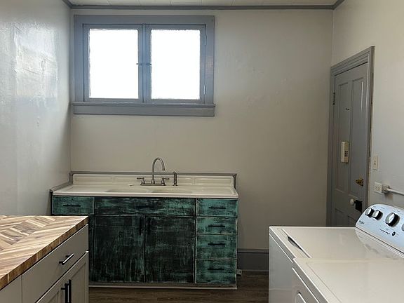 4th image of 27 W Seminary St #1