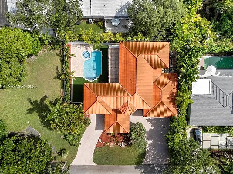 145 W Sunrise Ave — Photo 34