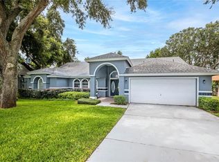 129 Hidden View Dr, Groveland, FL 34736