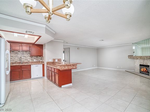 4th image of 921 Boulder Mesa Dr Unit 201