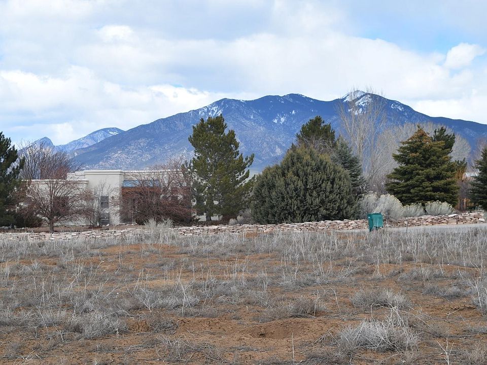2nd image of Lot 31 Vegas de Taos Road
