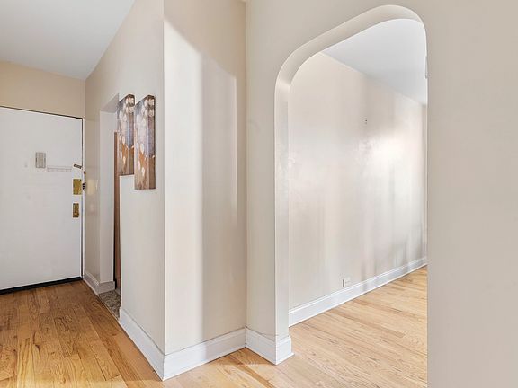 5th image of 811 Walton Ave APT C18