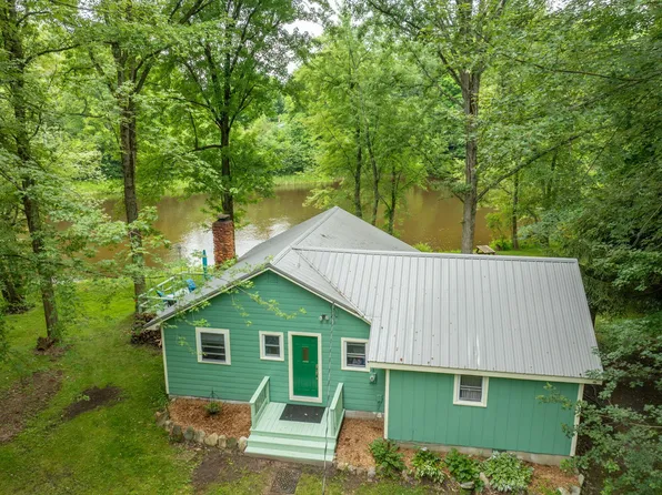 3395 Riverview Dr, Hersey, MI 49639