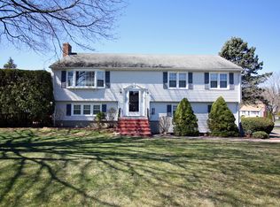 5 Nutmeg Ln, Rocky Hill, CT 06067
