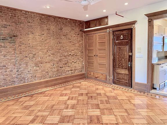 3rd image of 878 Park Pl #2