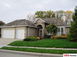 1816 S 190th Plz, Omaha, NE 68130