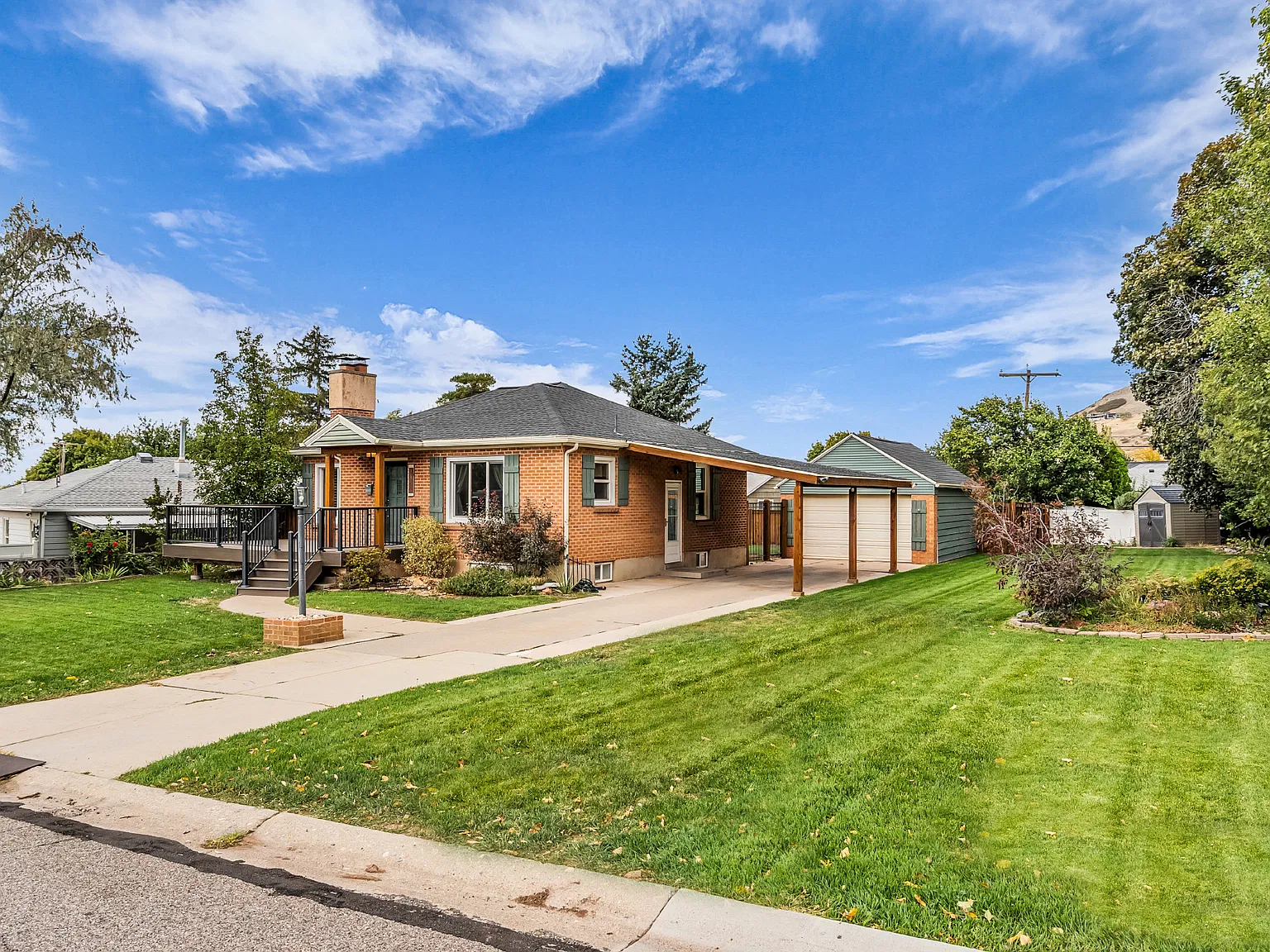 4 bed, 1900 sqft, $3,250 — Photo 3