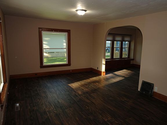 2nd image of 208 N Main St
