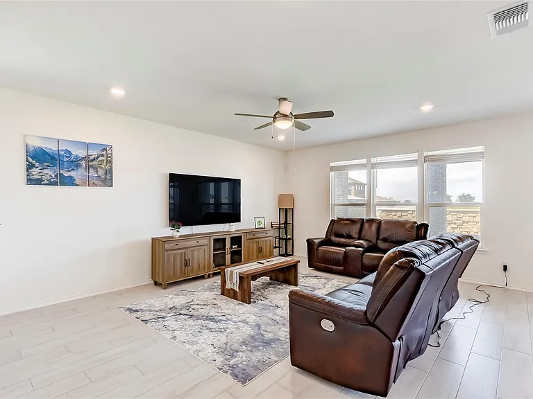 3712 Forino Dr — Photo 8