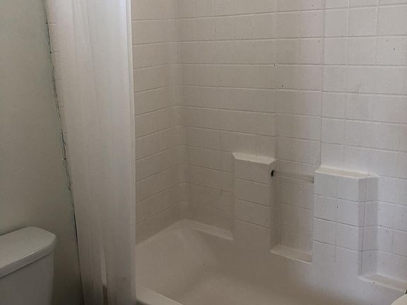 3rd image of 2749 Potrero Ave