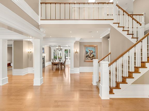 4th image of 13464 Vine Maple Dr