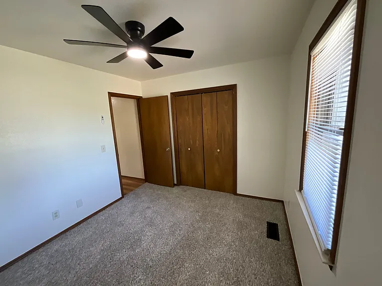 2750 N Midwest Blvd — Photo 19