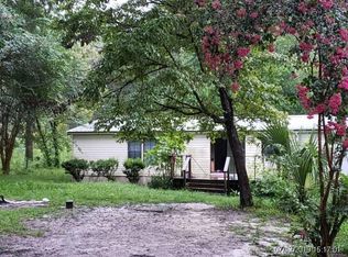 5 Summer Ln, Crawfordville, FL 32327