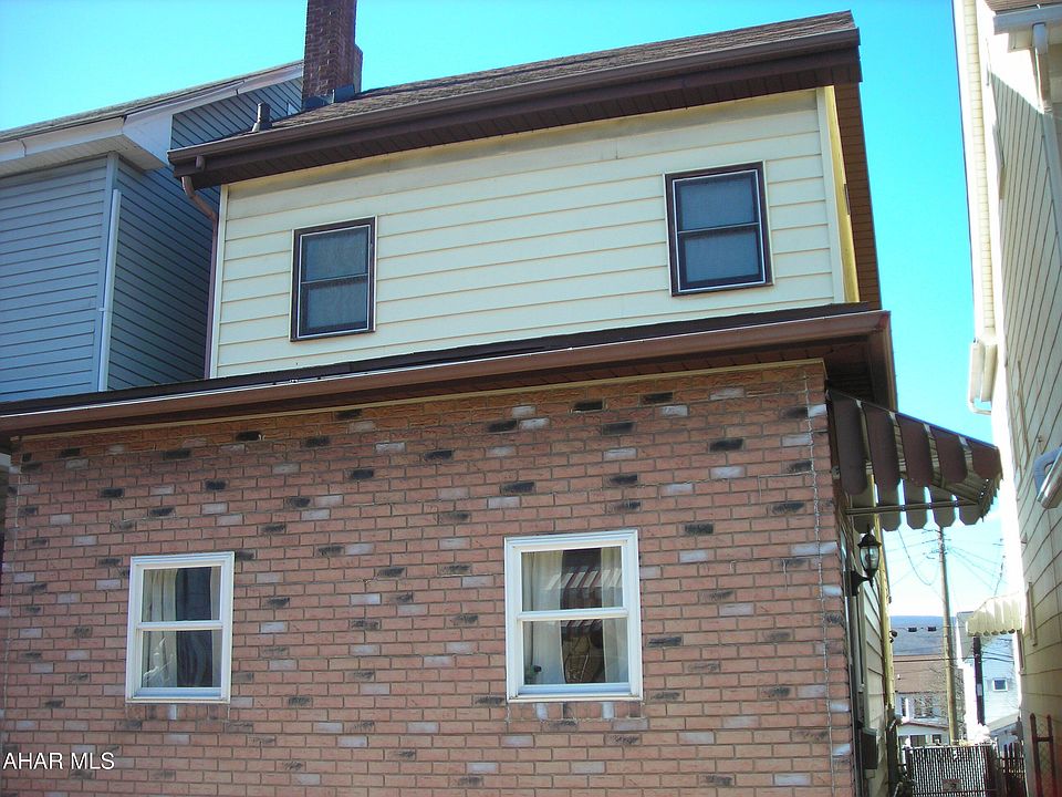 1st image of 808 1st Ave