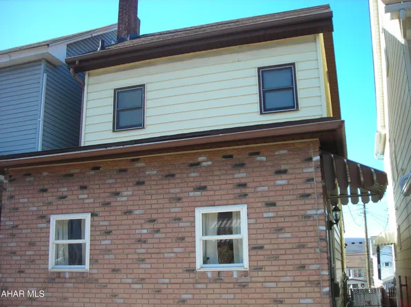 808 1st Ave, Altoona, PA 16602