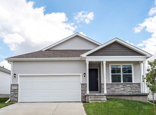 9 Verbena Ln SW, Cedar Rapids, IA 52404