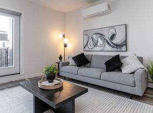 90 Arbour Lake Hl NW #3A, Calgary, AB T3G0G9