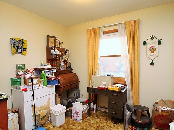 5th image of 120 Waverly Ave