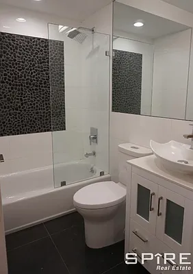 Rented by Spire Group | media 10