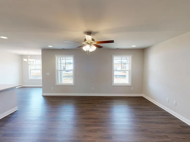 7175 Seagraves Ct — Photo 8