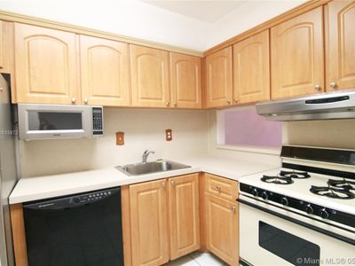 6886 N Kendall Dr APT D403, Pinecrest, FL, 33156