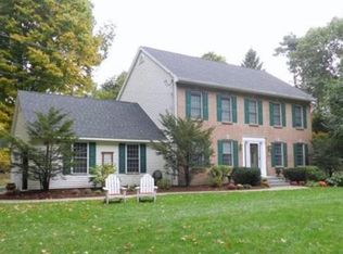 102 Hildreth St, Westford, MA 01886