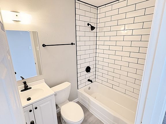 3rd image of 287 Saint Eugene Ln