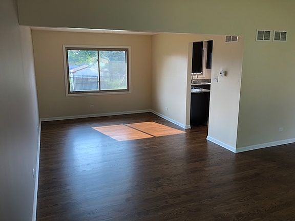5th image of 20334 S Grand Prairie Ln
