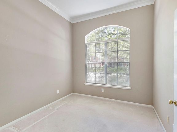 3rd image of 85 N Concord Forest Cir