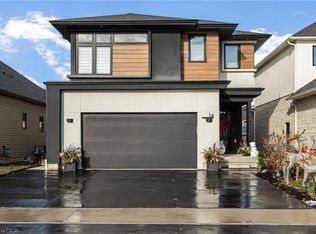 14 Willowbrook Dr, Welland, ON L3C 0G1