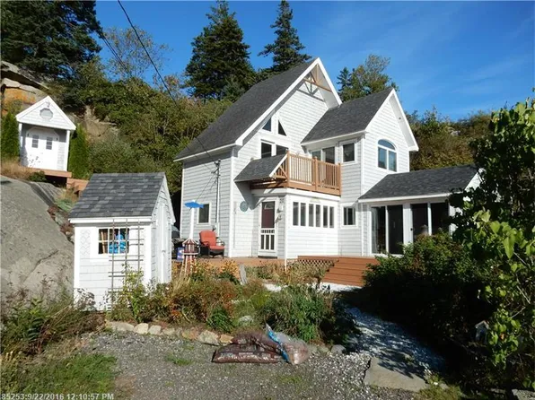20 Quarry Rd, South Thomaston, ME 04858