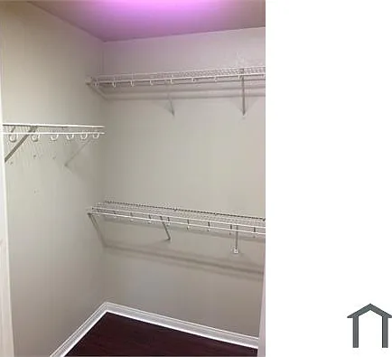 5 bed, 1731 sqft, $3,400 — Photo 4