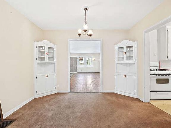 557 N Madison Ave Los Angeles-small-012-010-FULL-666x444-72dpi_07222021