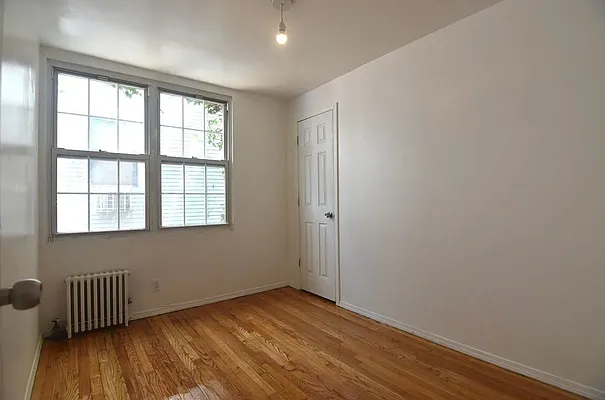 Rented by The Agency | media 2