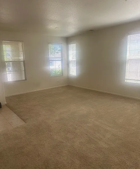 3675 Higgins Ave — Photo 6