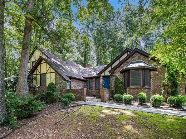 2550 Amalfi Dr, Conyers, GA 30012