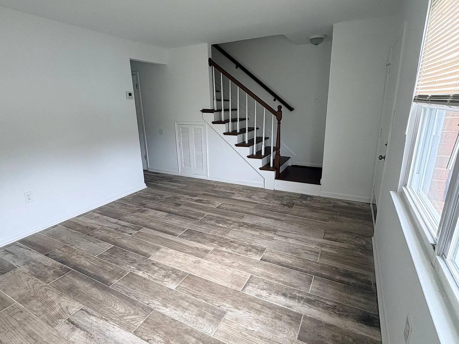 3 bed, 1152 sqft, $2,250 — Photo 2